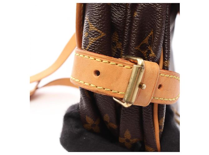 Borsa a tracolla Louis Vuitton Saumur 30 - vista 9