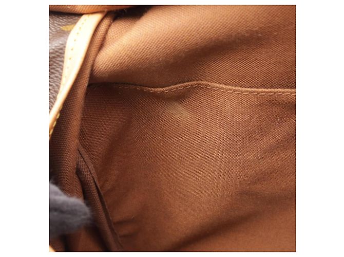 Borsa a tracolla Louis Vuitton Saumur 35 - vista 9