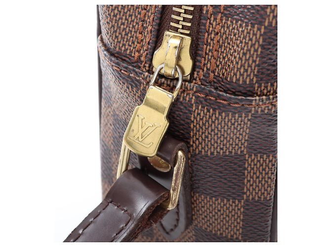 Borsa a tracolla Louis Vuitton Trocadero 27 - vista 10
