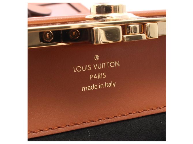 Borsa a tracolla Louis Vuitton Boursico EW - vista 4