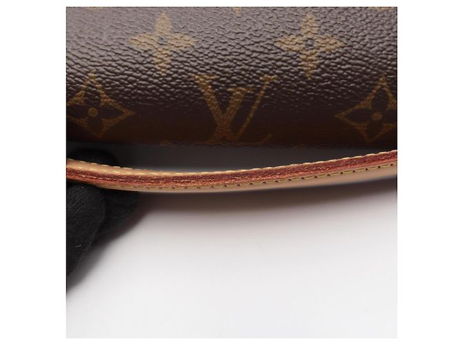 Borsa Louis Vuitton Pochette Metis MM Monogram - vista 10