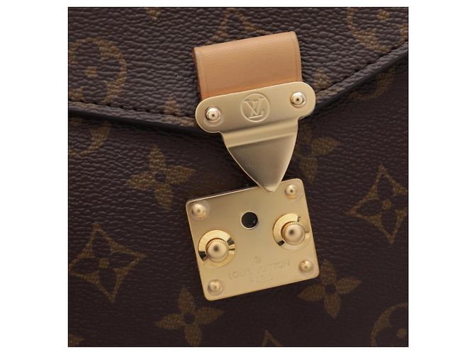 Borsa Louis Vuitton Pochette Metis MM Monogram - vista 6