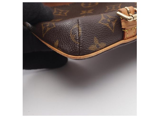 Louis Vuitton Pochette Marelle Monogram Waist Bag - vista 6