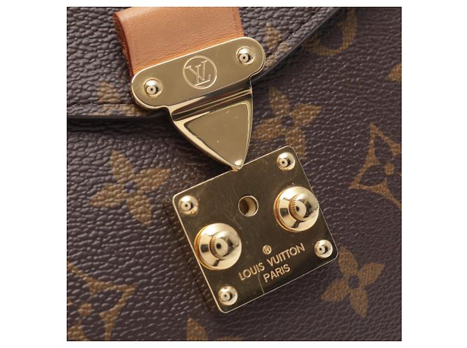 Louis Vuitton Pochette Metis MM - vista 5