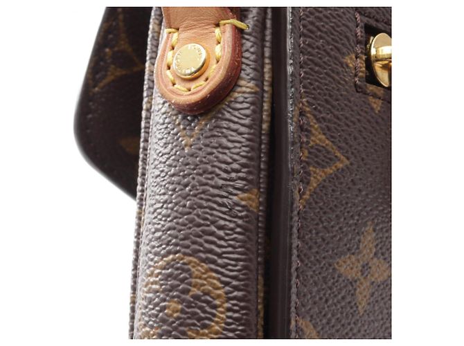 Louis Vuitton Pochette Metis MM - vista 7