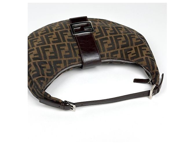 Fendi Schultertasche aus Canvas mit Zucca-Muster - Ansicht 8