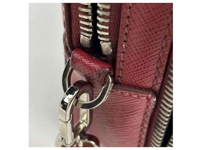 Pochette Prada en cuir Saffiano rouge - vue 4
