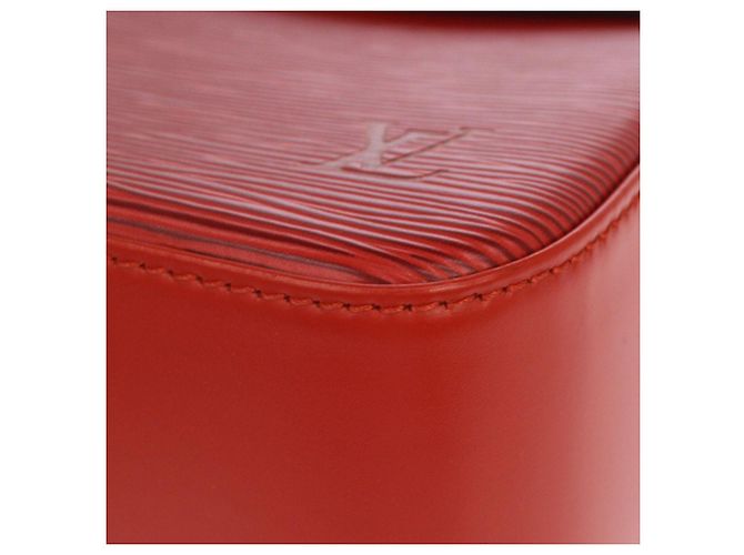 Louis Vuitton Buci Epi Leather - vista 6