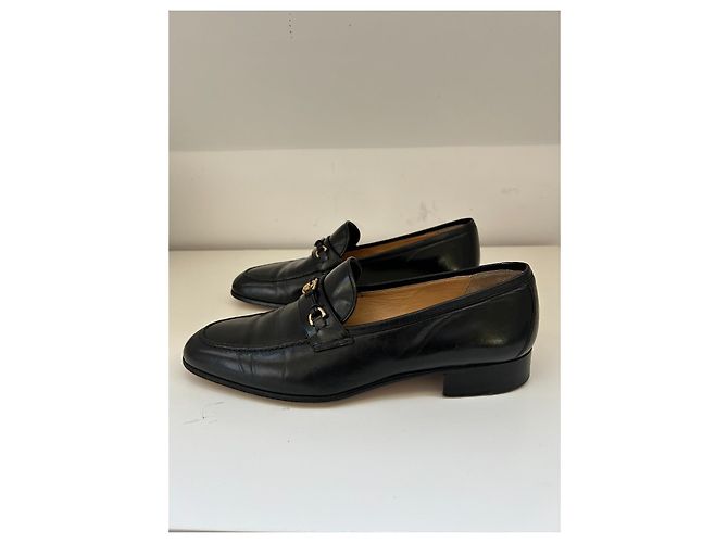 Mocassini Gucci in pelle nera con fibbia Double G - vista 7