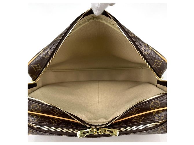 Borsa a tracolla Louis Vuitton Reporter GM - vista 8