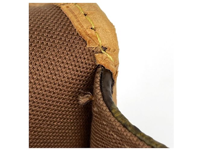 Louis Vuitton Messenger PM Bosphore Shoulder Bag - Ansicht 10