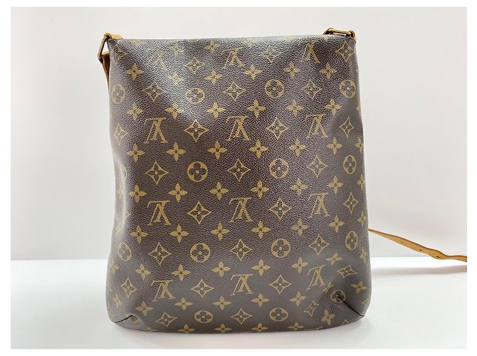 Louis Vuitton Musette Monogram Canvas GM - vista 3