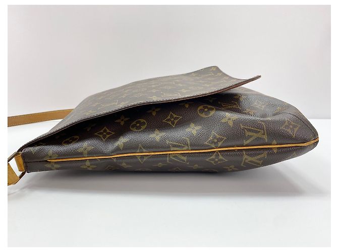 Louis Vuitton Musette Monogram Canvas GM - vista 5