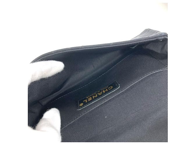 Borsa a tracolla Chanel in raso nero - vista 12