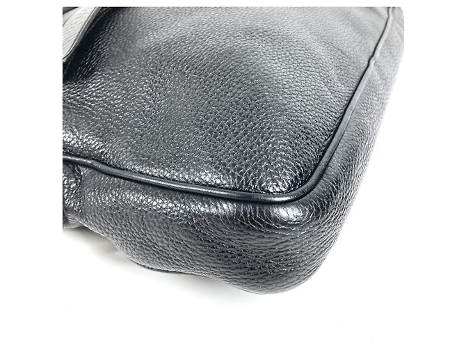 Borsa porta documenti Gucci in pelle nera - Modello 322057 - vista 4