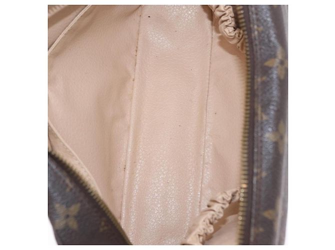 Louis Vuitton Trousse Toilette Monogram Canvas 23 - vista 5