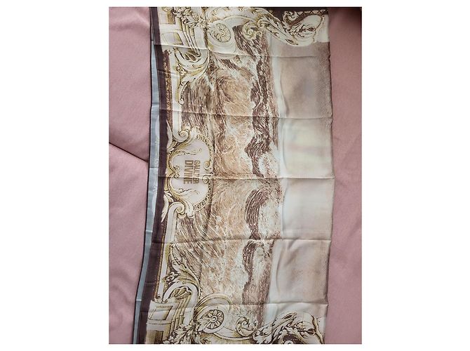 Foulard in seta Jean Paul Gaultier Divine - vista 4