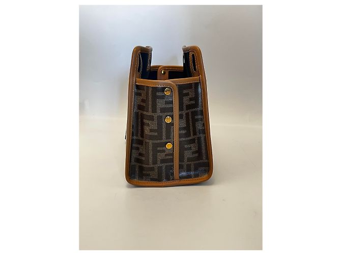 Fendi Peekaboo Defender Zucca Coated Canvas Small - vista 3