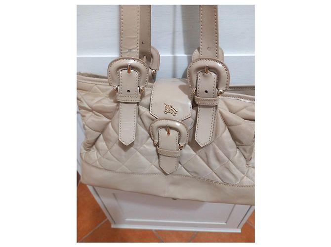 Mala Burberry Beaton em pele acolchoada bege - vista 2
