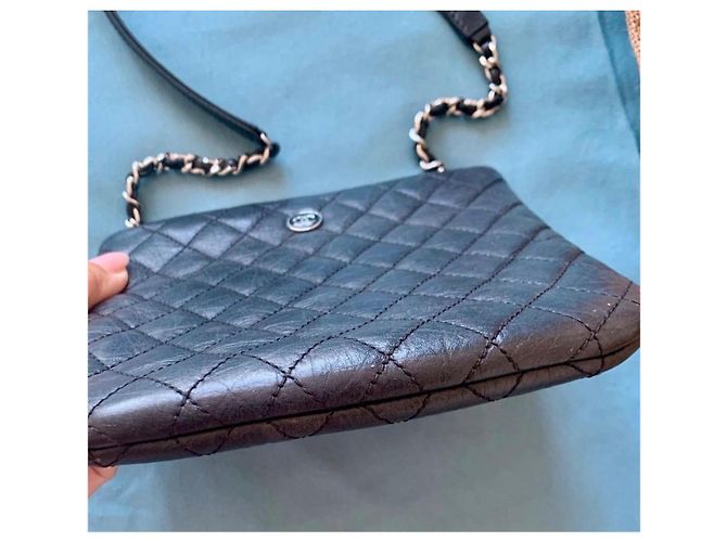 Chanel Uniform Pochette Pelle d'Agnello Nera - vista 3