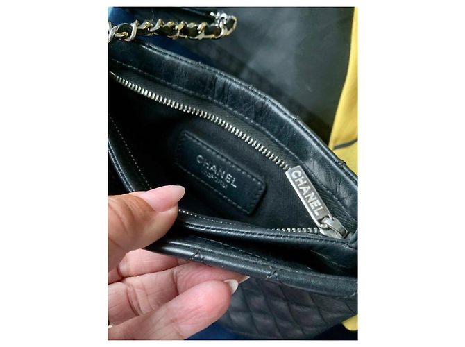 Chanel Uniform Pochette Pelle d'Agnello Nera - vista 4