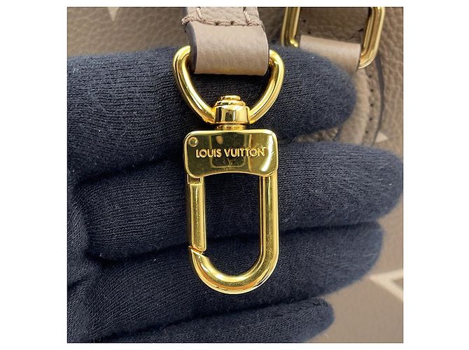 Borsa Louis Vuitton Monogram Empreinte OnTheGo PM - vista 15