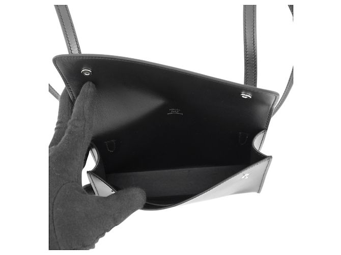 Hermès Portafoglio a spalla Hermes Nap To Go in pelle Box Calf nera - vista 5