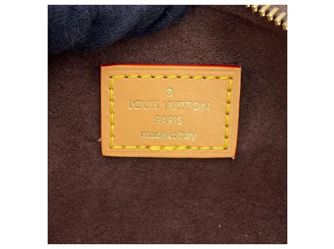 Borsa a tracolla Louis Vuitton Monogram Mini Bumbag - vista 10