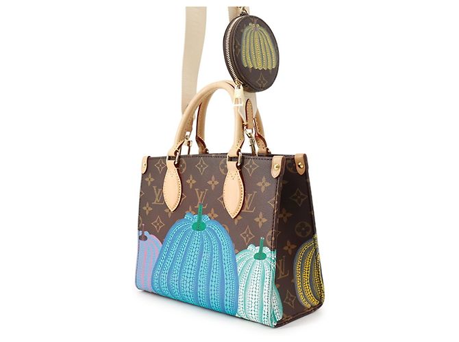 Borsa Louis Vuitton Monogram LV x YK OnTheGo PM - vista 2