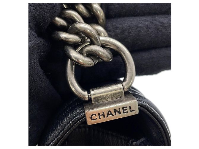 Borsa a tracolla Chanel Boy Small Matelassé - vista 16