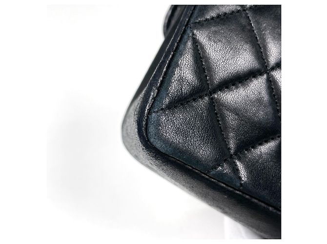Chanel gesteppte Leder-Schultertasche - Ansicht 3