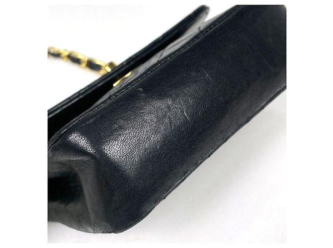 Chanel gesteppte Leder-Schultertasche - Ansicht 4