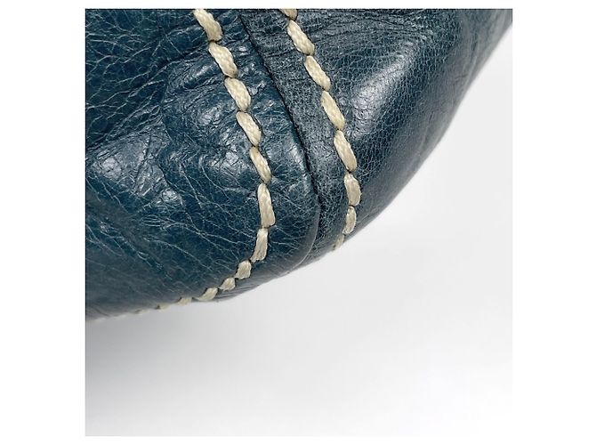 Bolsa de ombro Prada em couro azul - vista 3