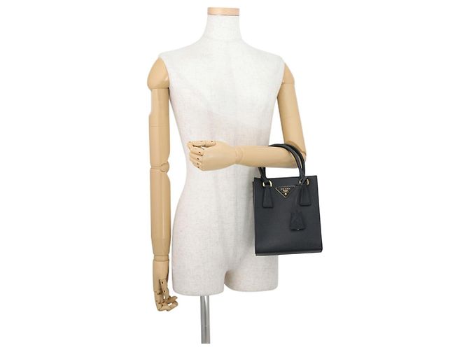 Borsa Prada Triangle in pelle Saffiano nera - vista 4