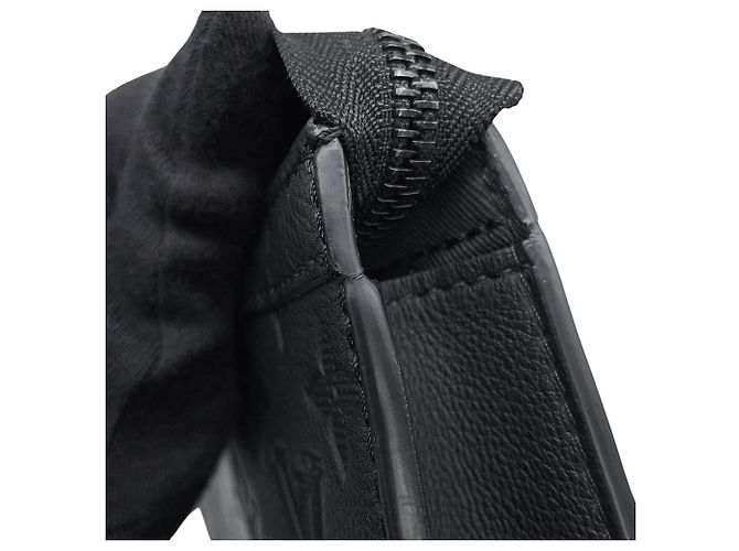 Borsa a tracolla Louis Vuitton Monogram Shadow - vista 9