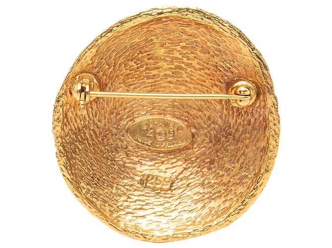 Spilla rotonda intrecciata Chanel CC placcata oro - vista 2