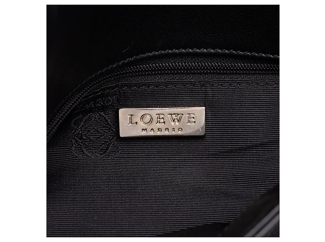 Borsa Sling Anagram in pelle nera LOEWE - vista 5
