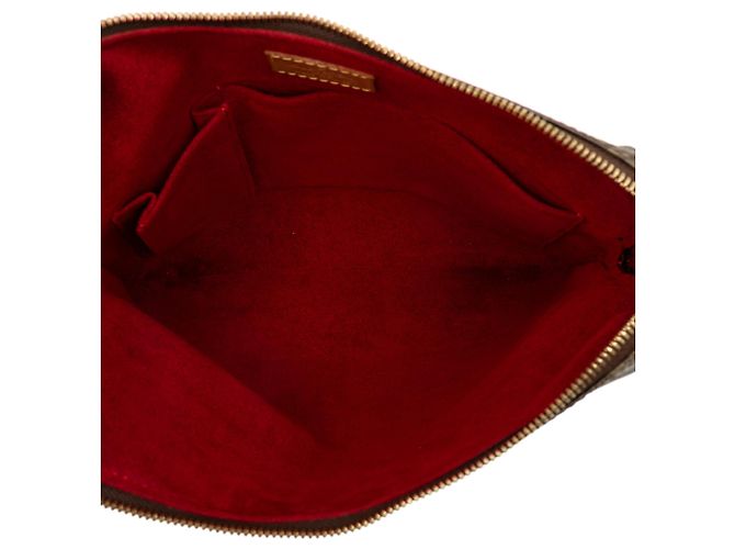 Borsa a tracolla Louis Vuitton Monogram Coussin GM Marrone - vista 4