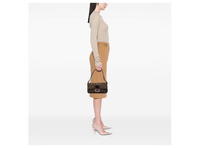 Borsa a spalla Baguette Fendi Zucca Canvas Marrone - vista 8