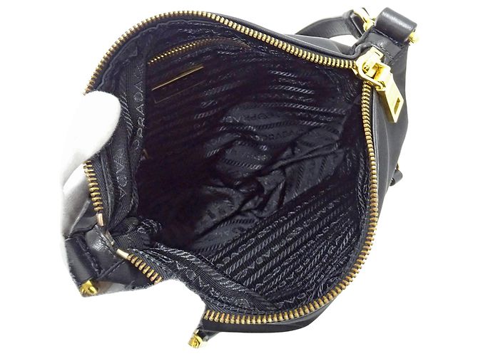 Borsa a mano Prada in nylon nero - vista 5