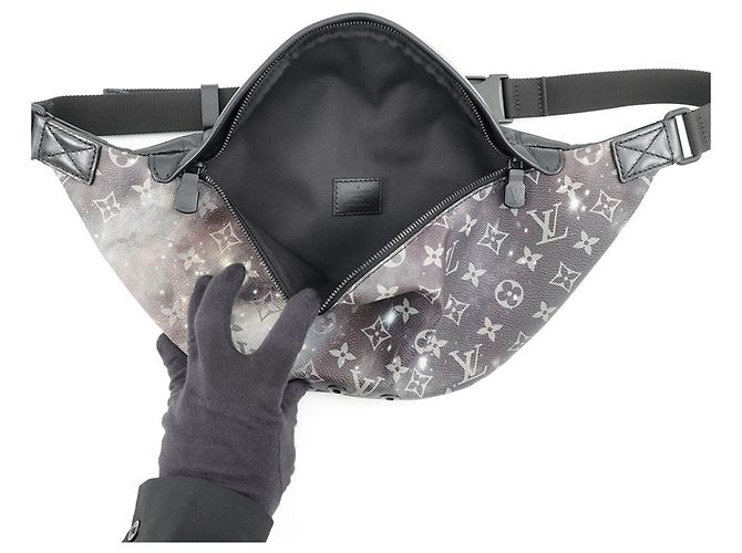 Bumbag Marsupio Louis Vuitton Monogram Galaxy Discovery - vista 6