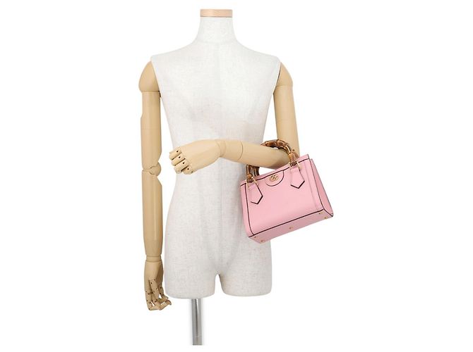 Borsa Gucci Diana Mini Tote in pelle rosa - vista 4