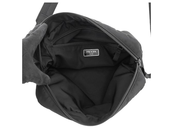 Borsa a tracolla Prada in nylon nero - vista 5