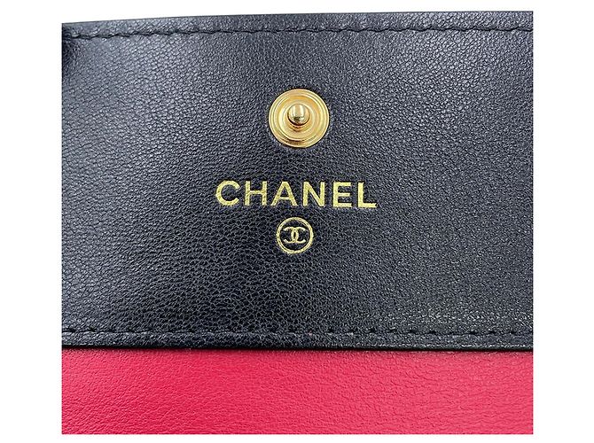 Cartera Chanel negra tri-fold en lambskin - vista 15