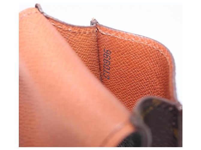 Étui à cigarettes Louis Vuitton Monogram Canvas - vue 7