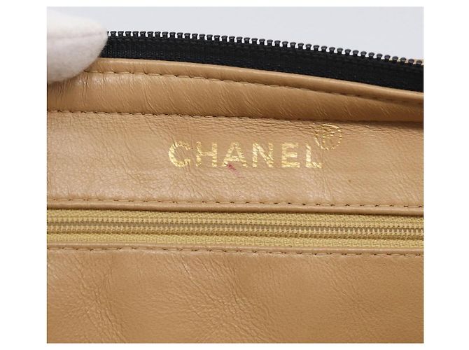 Chanel City Shopping Quilted Caviar Large - vista 6