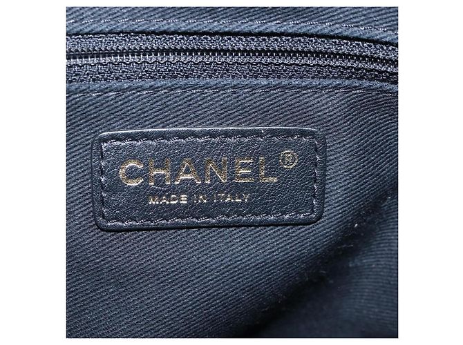 Chanel Timeless CC Shopping Quilted Caviar Medium - vista 6