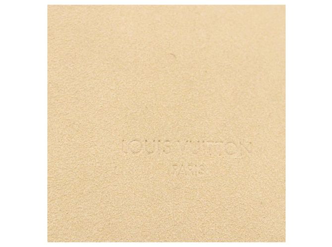 Étui iPad Louis Vuitton en cuir Epi - vue 6