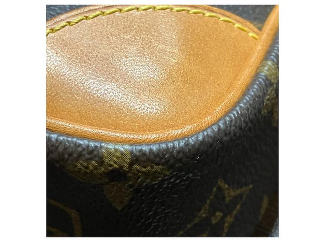 Borsa a tracolla Louis Vuitton Danube - vista 5