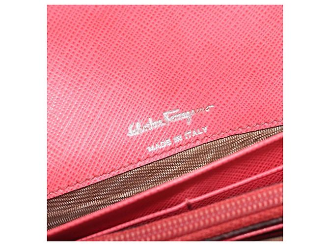 Salvatore Ferragamo Gancini Flap Saffiano Leather - vista 6